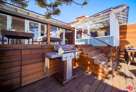 $6,995,000 | 21030 Pacific Coast Highway, Malibu, CA 90265