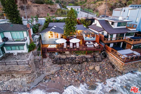 $6,995,000 | 21030 Pacific Coast Highway, Malibu, CA 90265