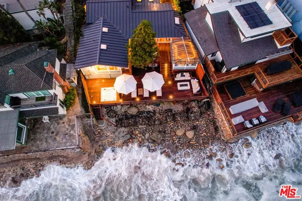 $6,995,000 | 21030 Pacific Coast Highway, Malibu, CA 90265