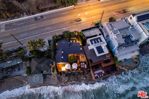 $6,995,000 | 21030 Pacific Coast Highway, Malibu, CA 90265
