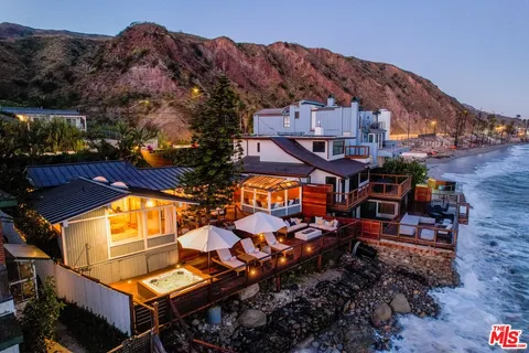 $6,995,000 | 21030 Pacific Coast Highway, Malibu, CA 90265
