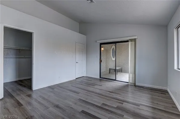 $1,299 | 5056 South Rainbow Boulevard, Unit 205, Las Vegas, NV 89118