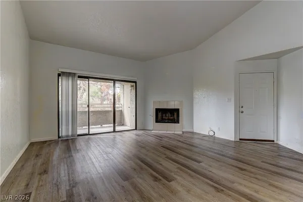 $1,299 | 5056 South Rainbow Boulevard, Unit 205, Las Vegas, NV 89118