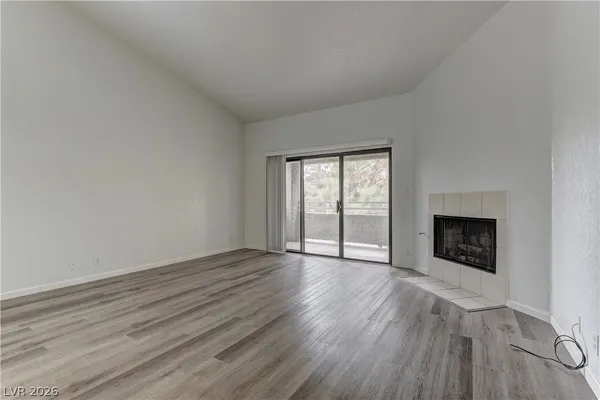 $1,299 | 5056 South Rainbow Boulevard, Unit 205, Las Vegas, NV 89118