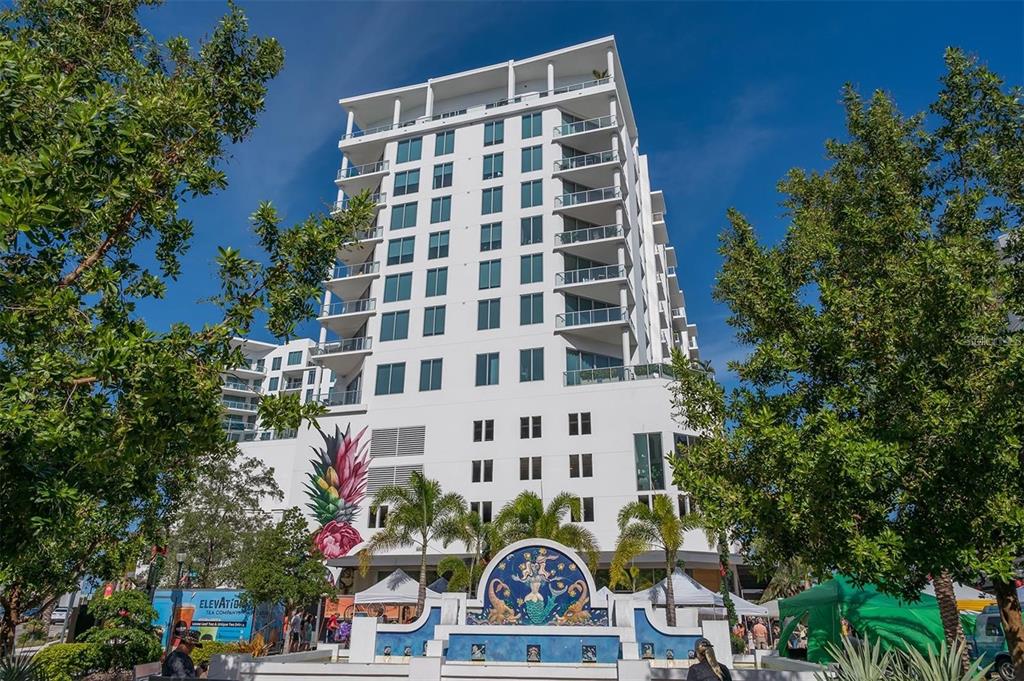 301 Quay Commons, Unit 1011 Sarasota, FL 34236 - Photo 54 of 75