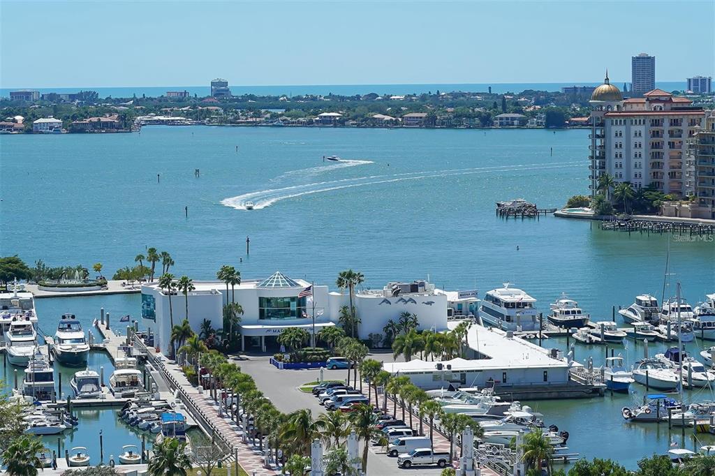 301 Quay Commons, Unit 1011 Sarasota, FL 34236 - Photo 56 of 75
