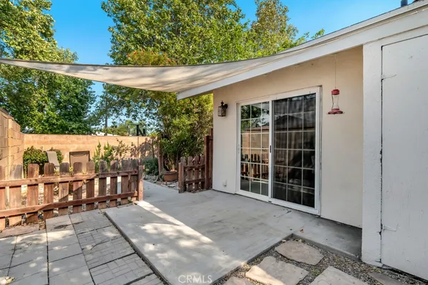 $1,995 | 23101 Lanark Street, Unit 2, West Hills, CA 91304