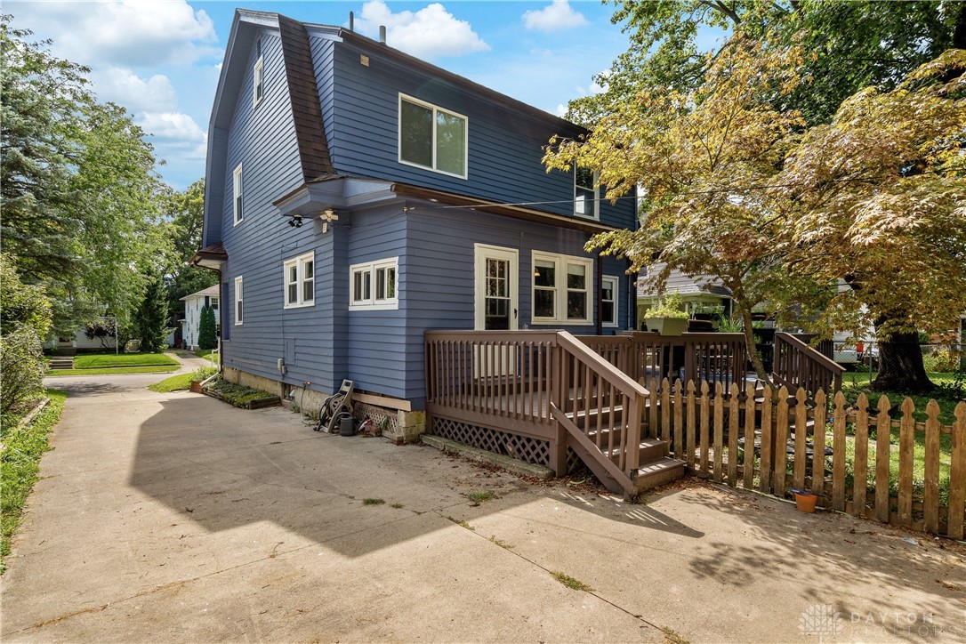 102 5th Street Springfield, OH 45504 - Photo 4 of 44