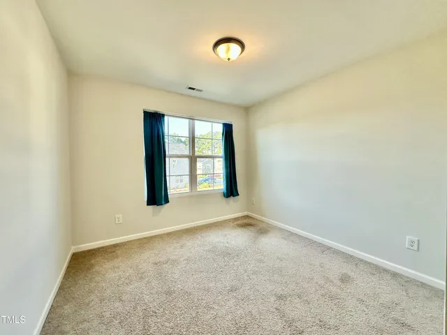 $1,950 | 107 Hunston Dr., Holly Springs, NC 27540