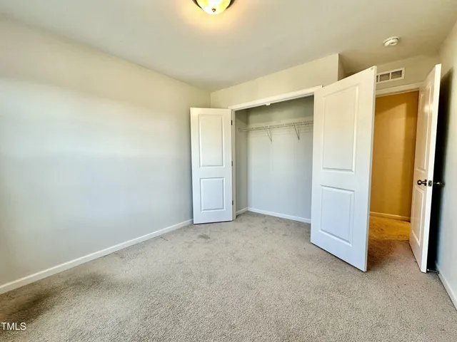 $1,950 | 107 Hunston Dr., Holly Springs, NC 27540