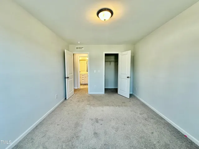 $1,950 | 107 Hunston Dr., Holly Springs, NC 27540