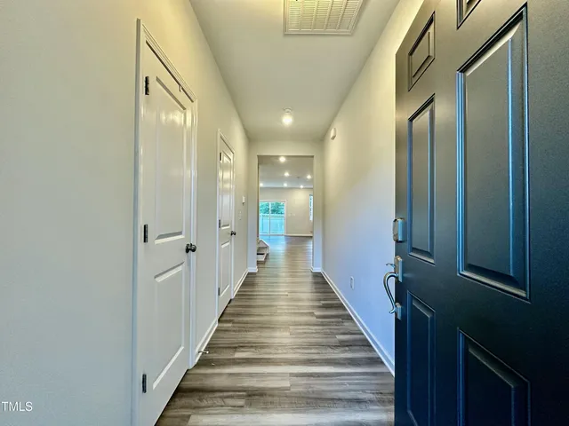 $1,950 | 107 Hunston Dr., Holly Springs, NC 27540