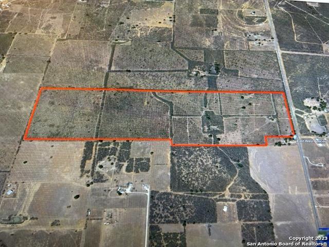 0 Fm 462 South Yancey Tx 78886