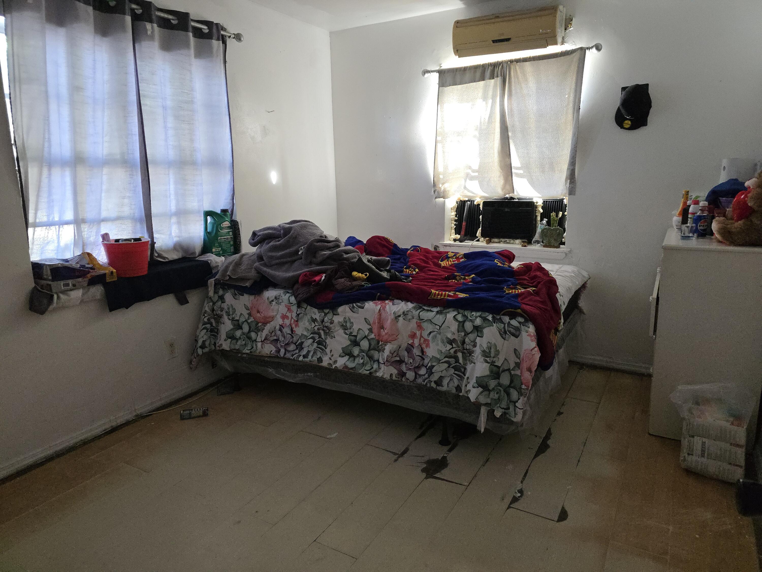 631 North E Street Lake Worth Beach, FL 33460 - Photo 7 of 11 20260127_160652