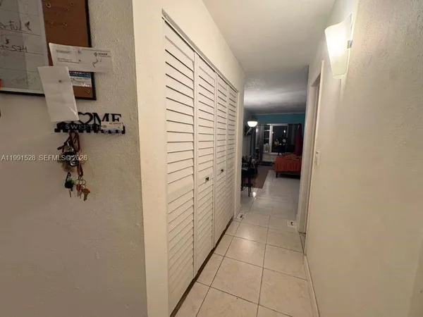 $1,200 | 18707 Northeast 2nd Avenue, Unit 919, Miami, FL 33179