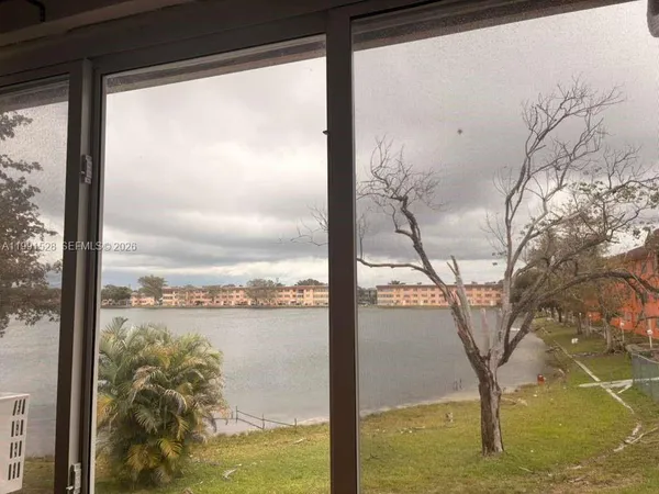 $1,200 | 18707 Northeast 2nd Avenue, Unit 919, Miami, FL 33179