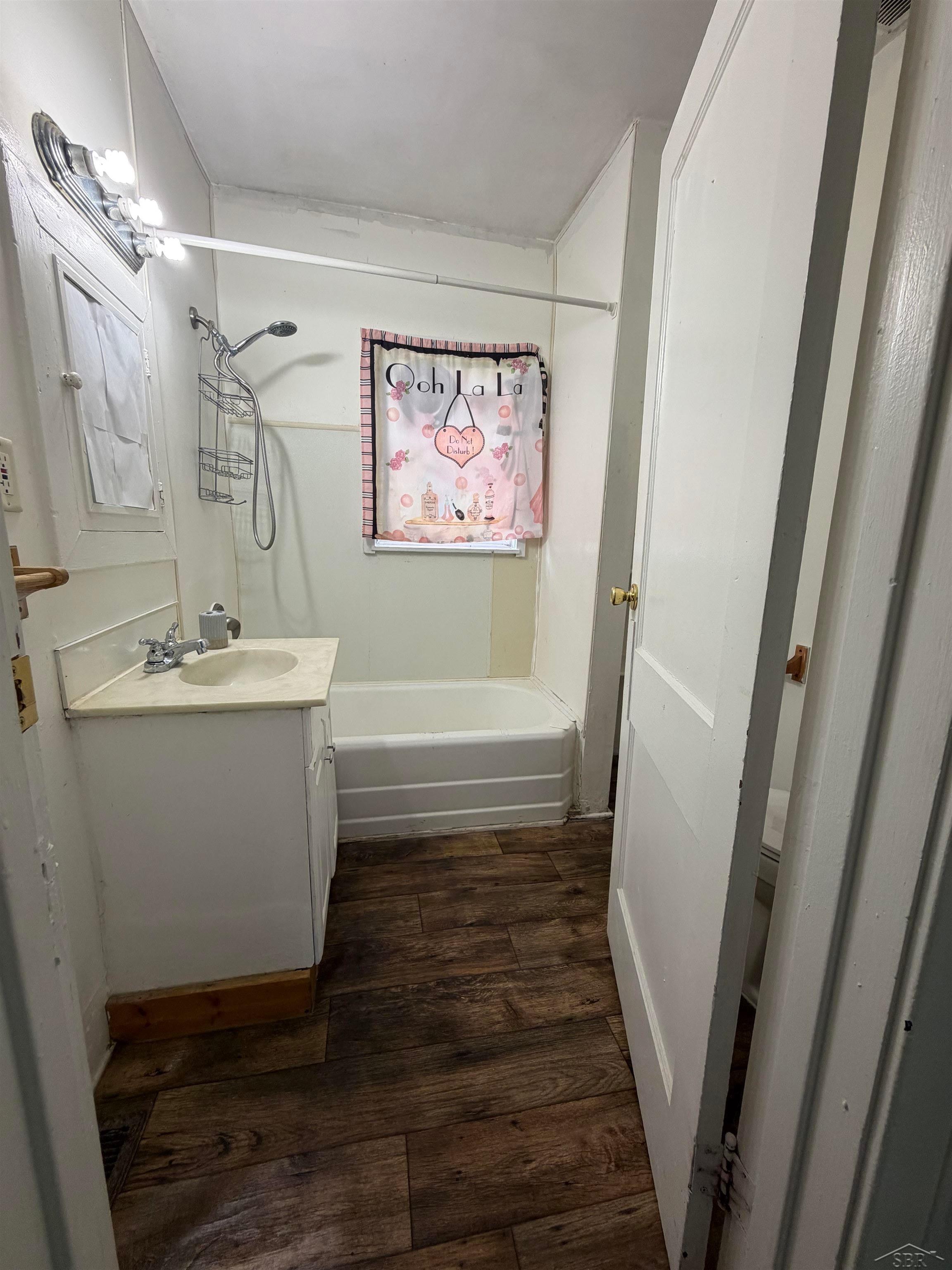 3139 Janes Road Saginaw, MI 48601 - Photo 8 of 18 50220244-2d00d938-92f8-4d43-9ba6-d203c325da28.JPG