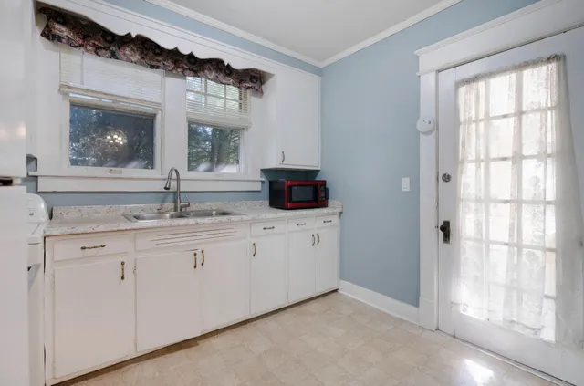 $400,000 | 2008 South Main Street, Hopkinsville, KY 42240