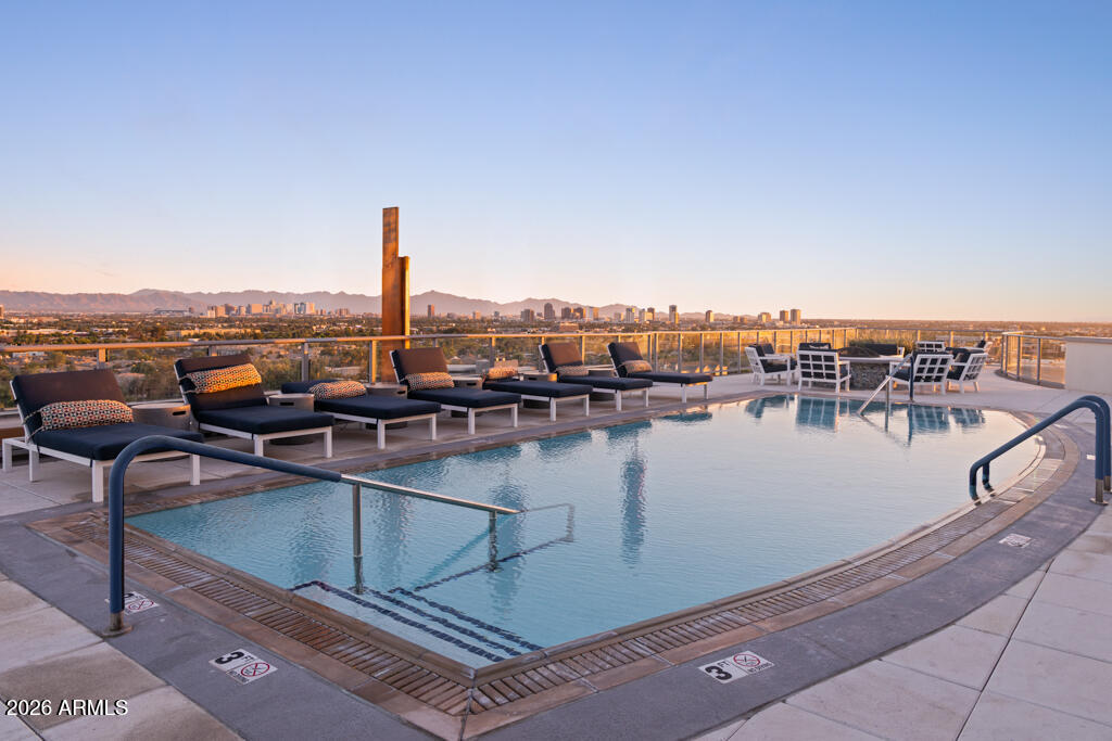 2211 East Camelback Road, Unit 902 Phoenix, AZ 85016 - Photo 33 of 47 Rooftop Residence Pool