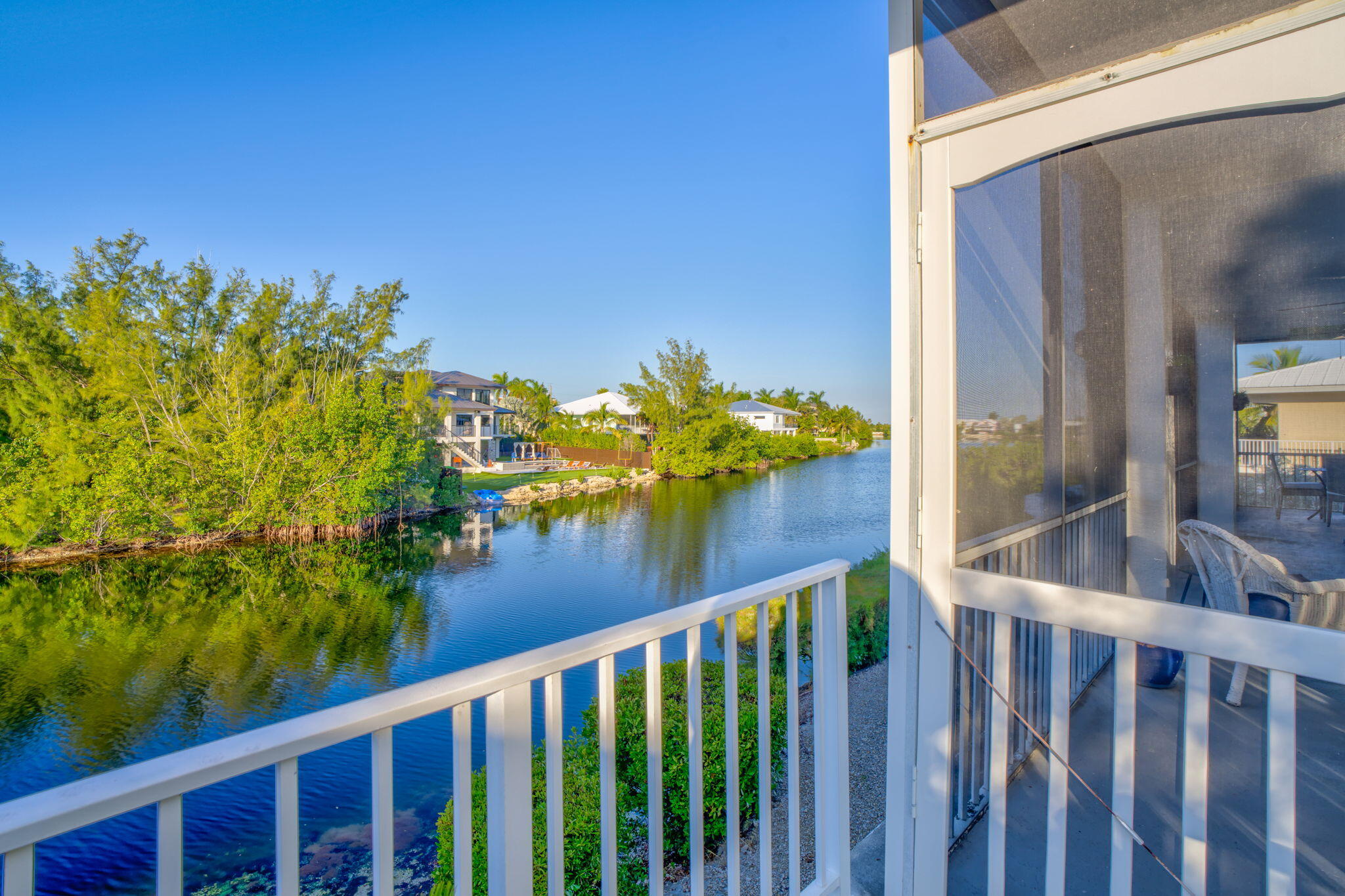 24 Mutiny Place Key Largo, FL 33037 - Photo 16 of 57 a view of a balcony
