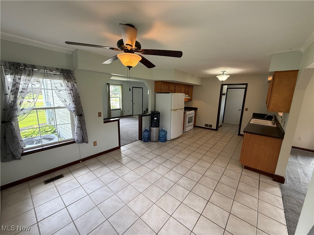 3176 Bates Road Madison, OH 44057 - Photo 8 of 16