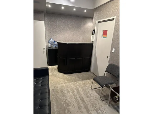 $640,000 | 750 Park Avenue, Unit 1C | Lenox Hill