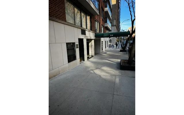 $640,000 | 750 Park Avenue, Unit 1C | Lenox Hill