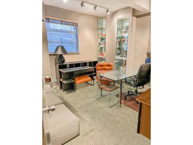 $640,000 | 750 Park Avenue, Unit 1C | Lenox Hill