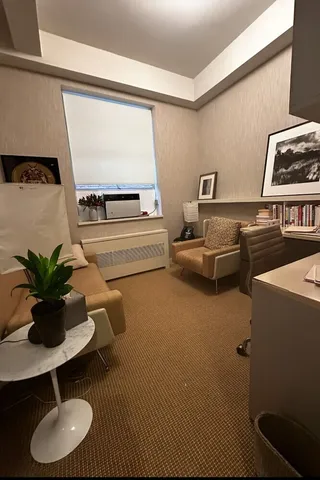 $640,000 | 750 Park Avenue, Unit 1C | Lenox Hill