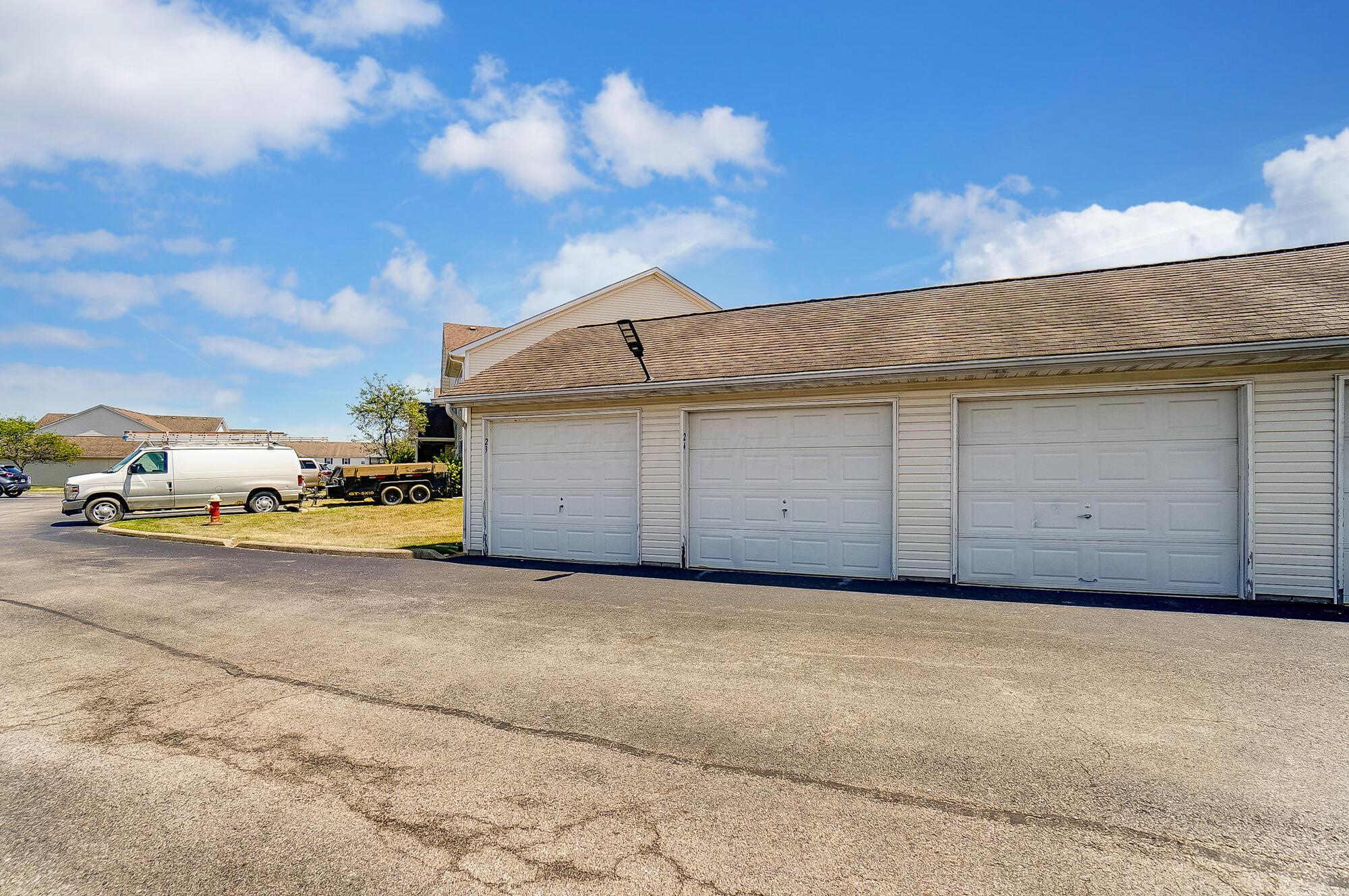 5536 Garden Ridge Columbus, OH 43228 - Photo 44 of 48 Garage