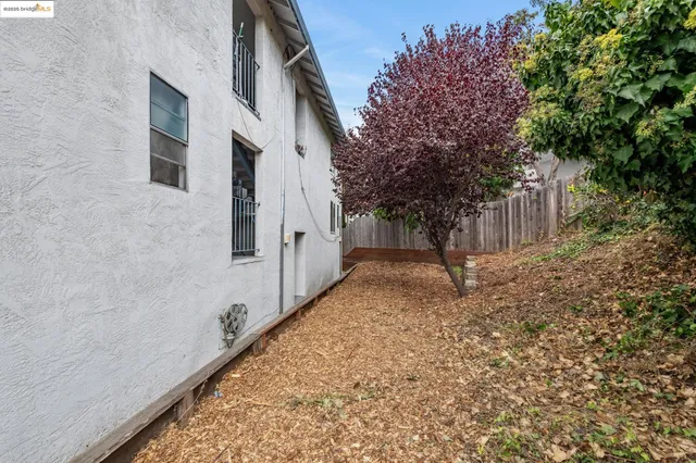 $795,000 | 5238 Clinton Avenue, Richmond, CA 94805