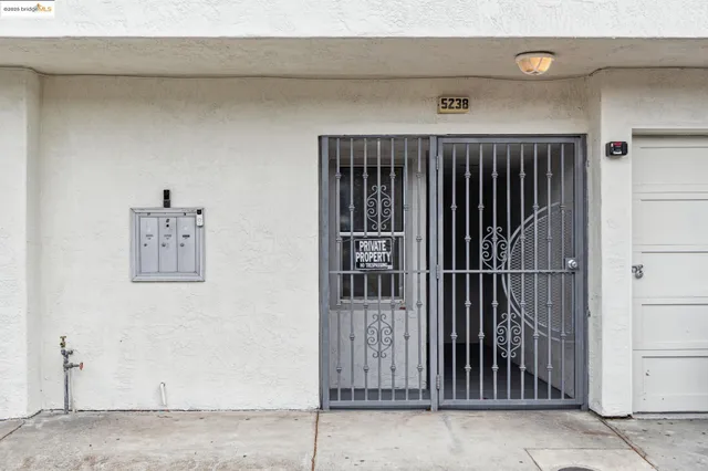 $795,000 | 5238 Clinton Avenue, Richmond, CA 94805