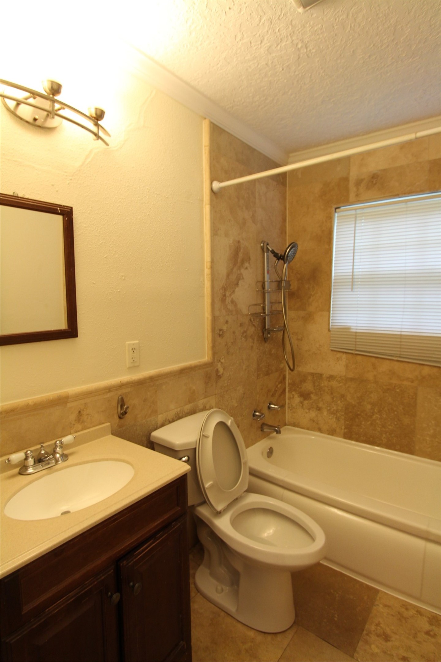 6630 Corbin Street Houston, TX 77055 - Photo 7 of 13
