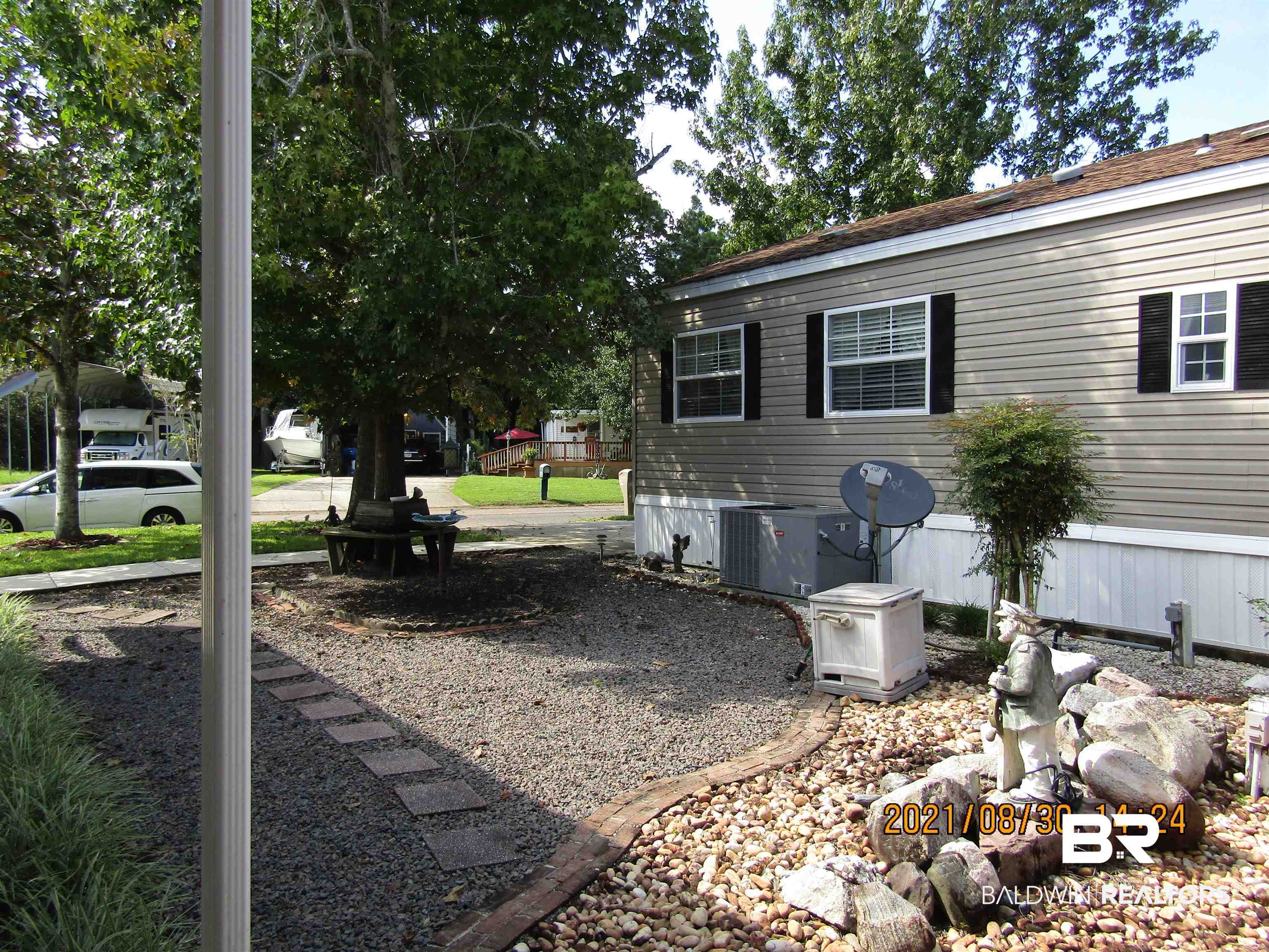 210-211 Defuniak Loop Lillian, AL 36549 - Photo 41 of 47 Gallery Image 41