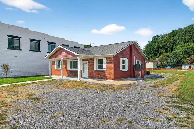 $369,000 | 262 Catawba Avenue, Old Fort, NC 28762