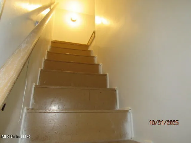 $145,000 | 445 East Ridgeway Street, Jackson, MS 39206