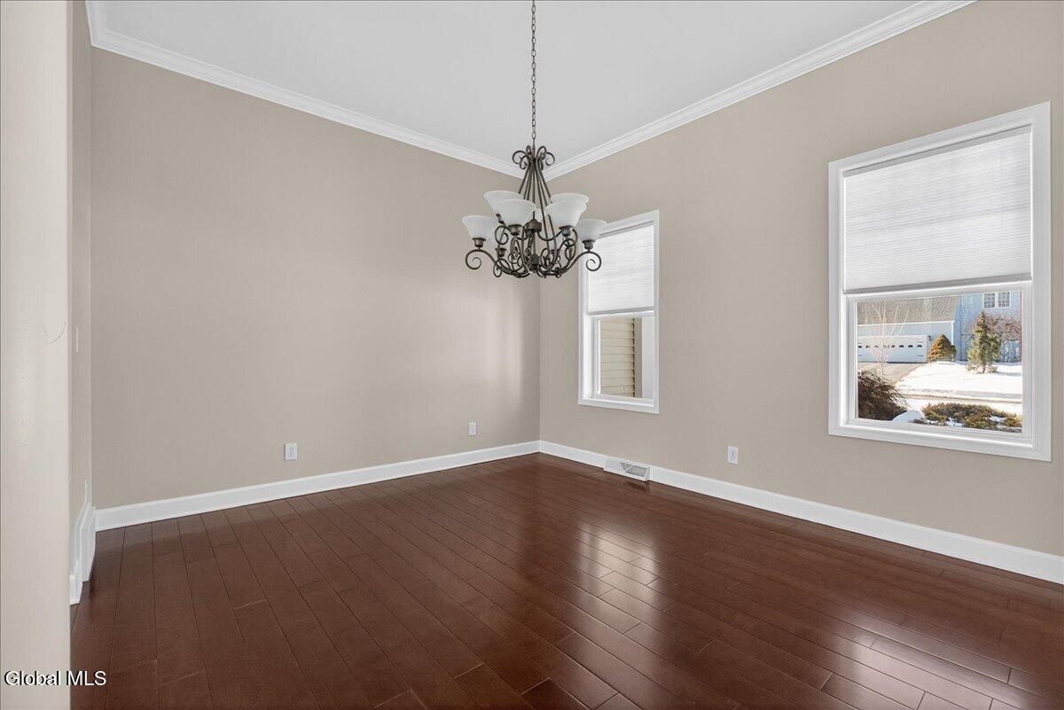 19 Highview Way Halfmoon, NY 12118 - Photo 16 of 76 FORMAL DINING ROOM