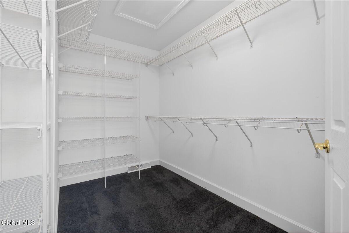 19 Highview Way Halfmoon, NY 12118 - Photo 40 of 76 Primary Walk-in Closet