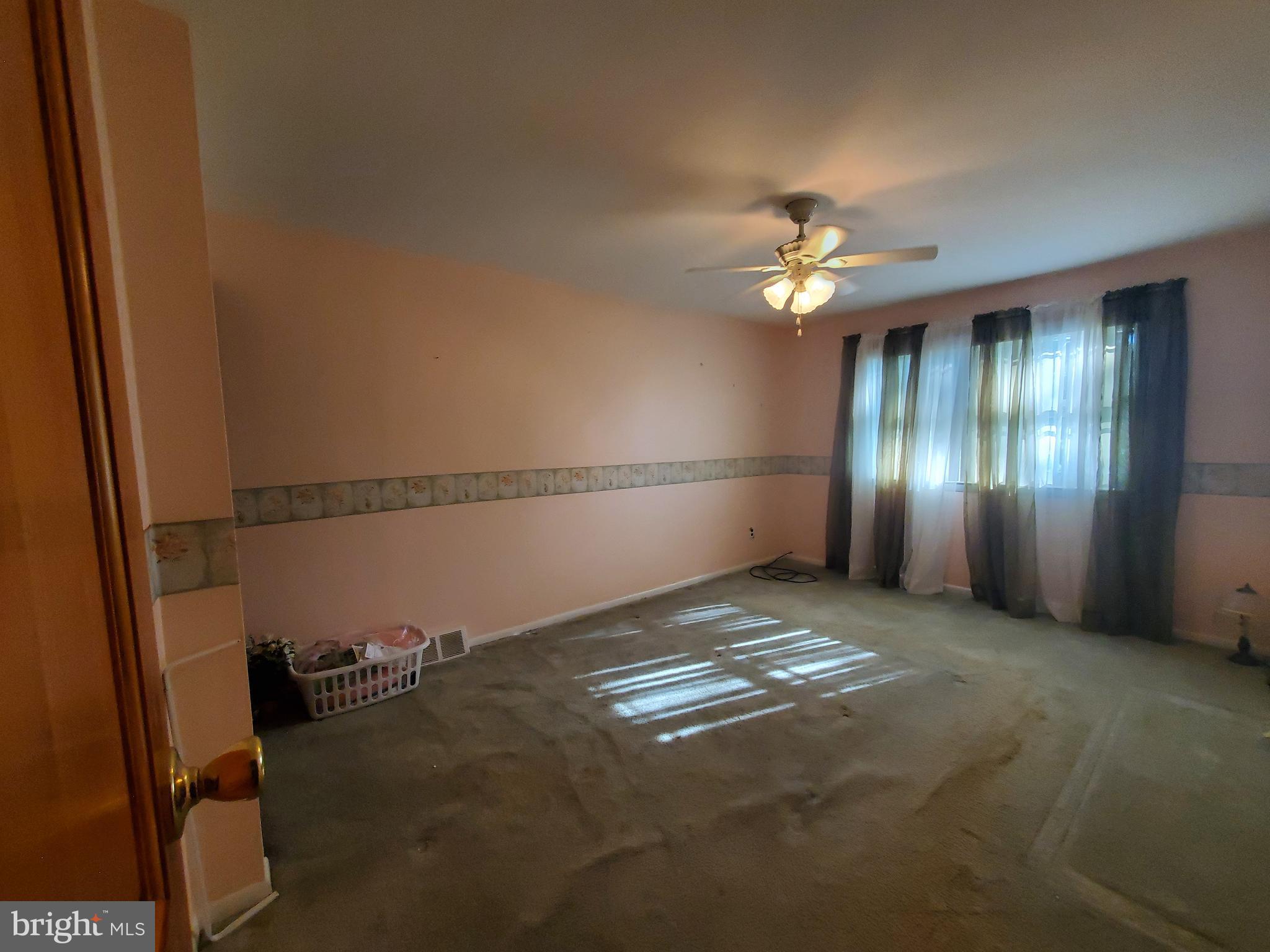 3570 Teton Road Philadelphia, PA 19154 - Photo 11 of 14
