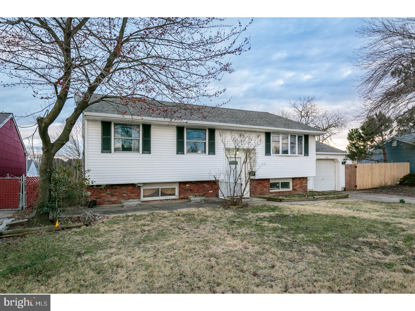 347 Peach Road Bellmawr, NJ 08031 - Photo 2 of 21 Gallery Image 2