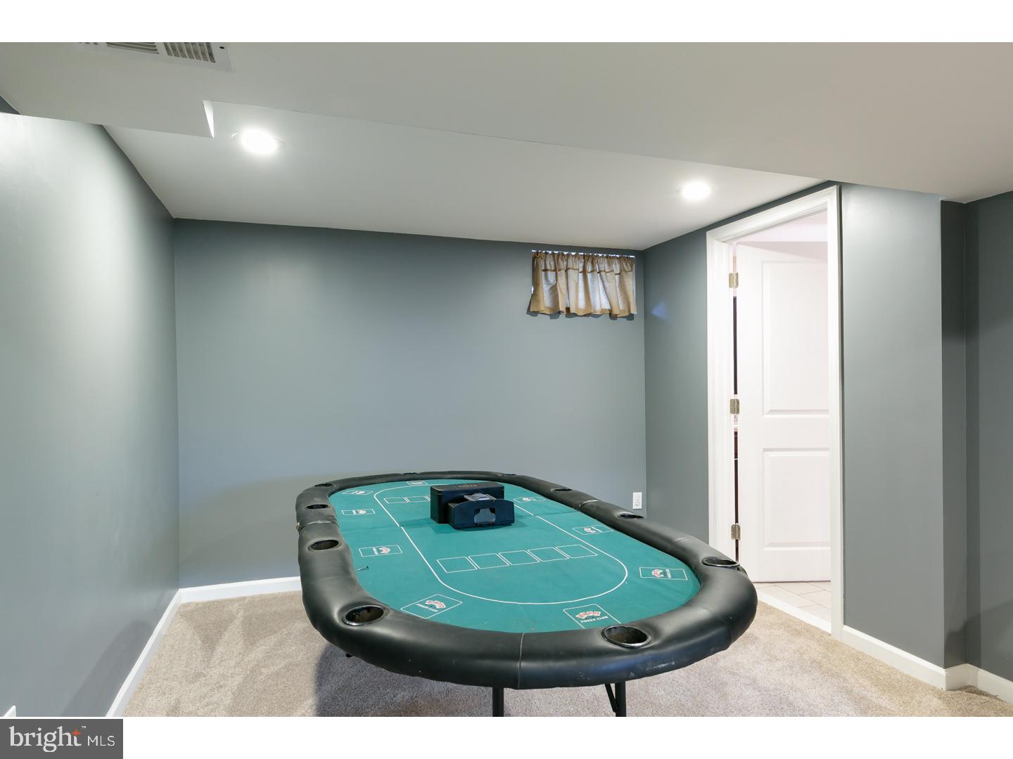 347 Peach Road Bellmawr, NJ 08031 - Photo 10 of 21 Gallery Image 10