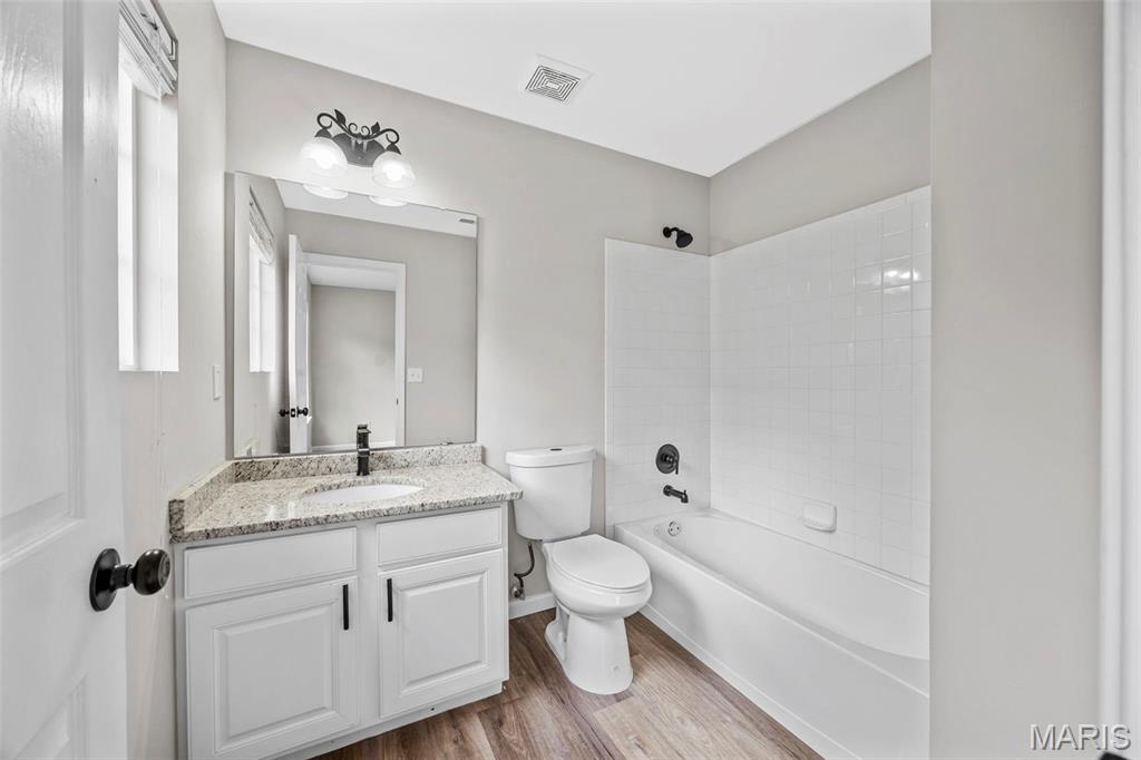 407 Forby Estates Drive Eureka, MO 63025 - Photo 33 of 47