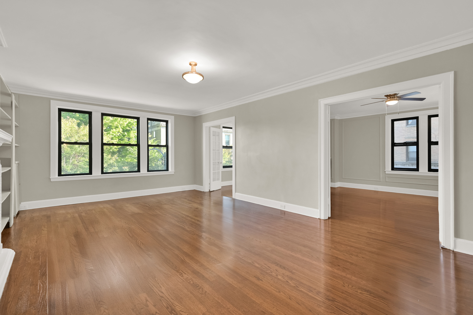 1755 East 55th Street, Unit 301 Chicago, IL 60615 - Photo 11 of 35