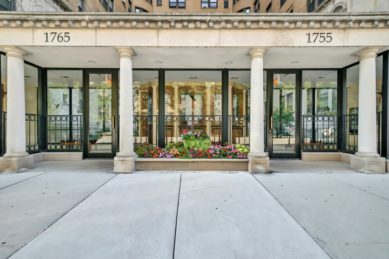 1755 East 55th Street, Unit 301 Chicago, IL 60615 - Photo 4 of 35