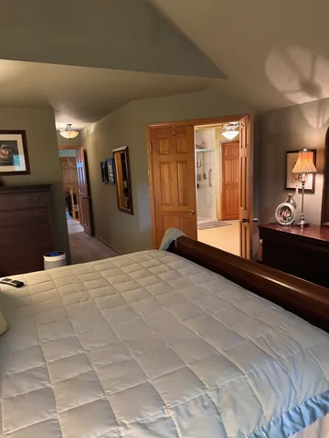 $375,000 | 1325 Laurel Oaks Drive, Streamwood, IL 60107