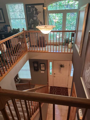 $375,000 | 1325 Laurel Oaks Drive, Streamwood, IL 60107