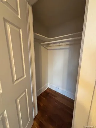 $2,695 | 159 Main Street, Unit 2C, Huntington, NY 11743