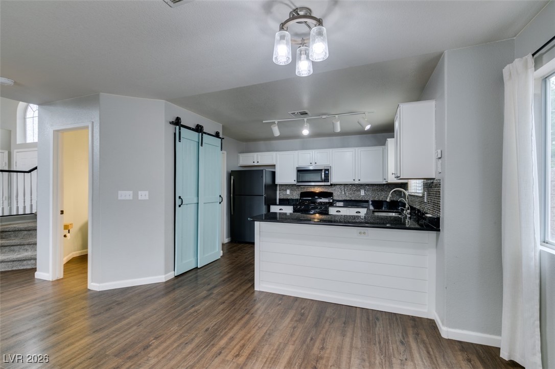 637 Bonsai Tree Lane Henderson, NV 89015 - Photo 17 of 42