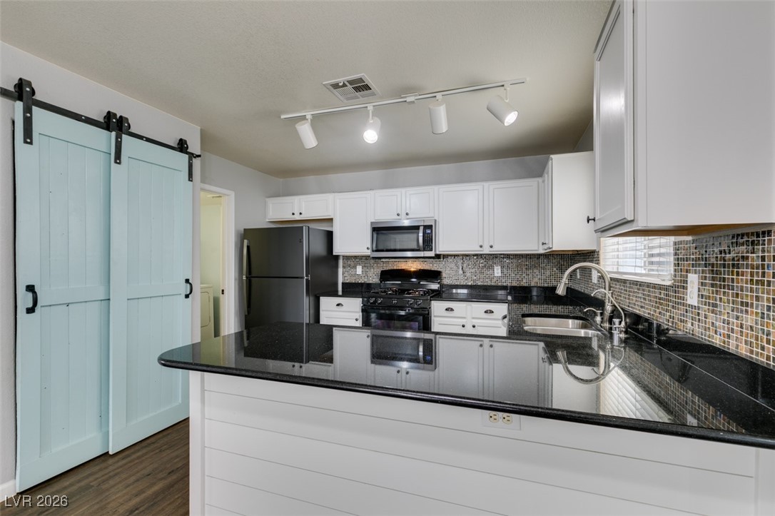 637 Bonsai Tree Lane Henderson, NV 89015 - Photo 18 of 42