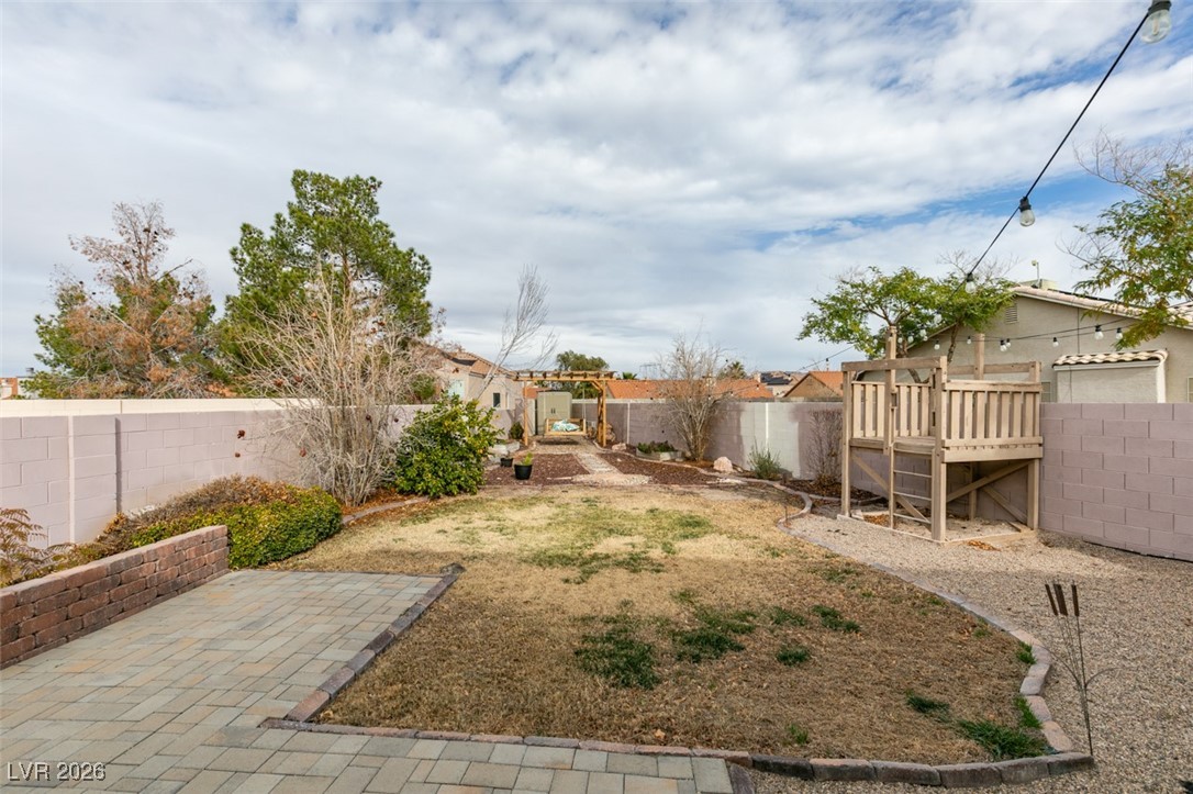 637 Bonsai Tree Lane Henderson, NV 89015 - Photo 38 of 42